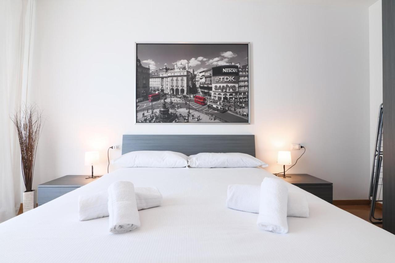 Primopiano - Bonomi Appartement Milaan Buitenkant foto