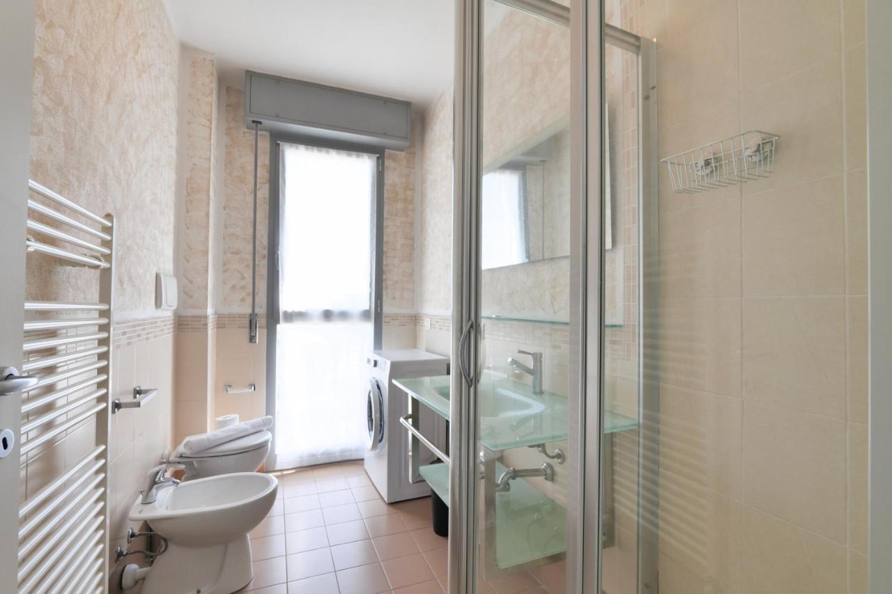 Primopiano - Bonomi Appartement Milaan Buitenkant foto