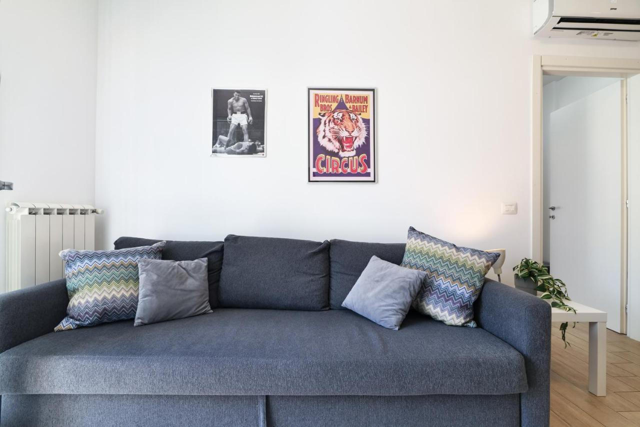 Primopiano - Bonomi Appartement Milaan Buitenkant foto